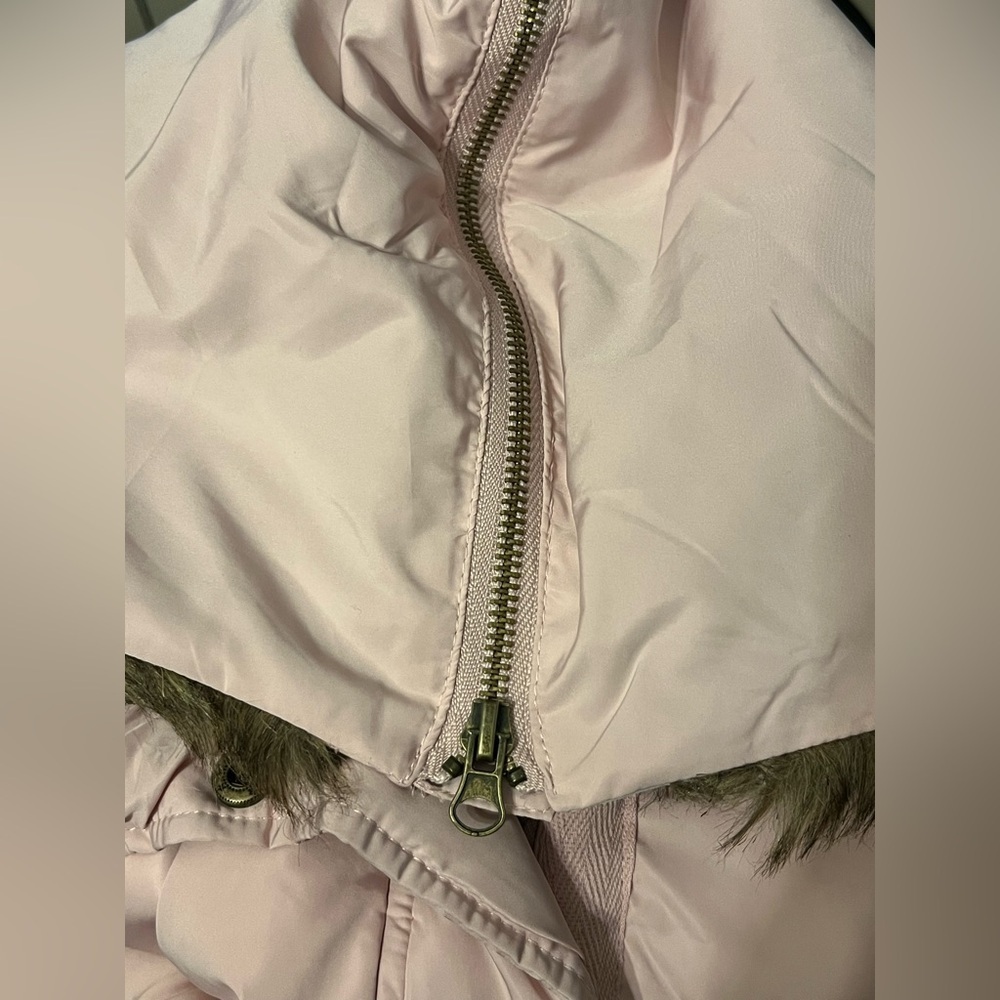 NWOT- Remikstyt Woman’s Winter Coat Down Jacket, Zipper Hood, Faux Fur Inside - Picture 11 of 16